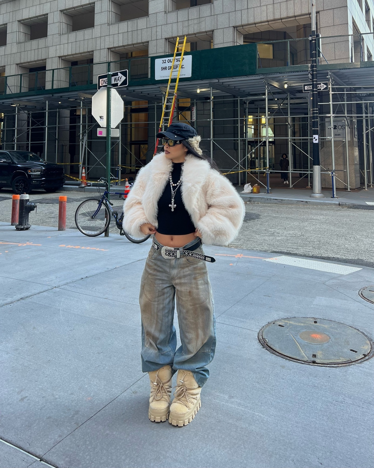 That's Luxe Faux Fur Coat - Ivory.